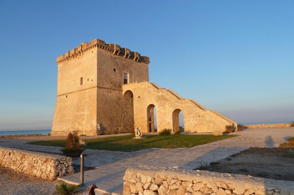 White Aurora Rooms Porto Cesareo Exterior photo
