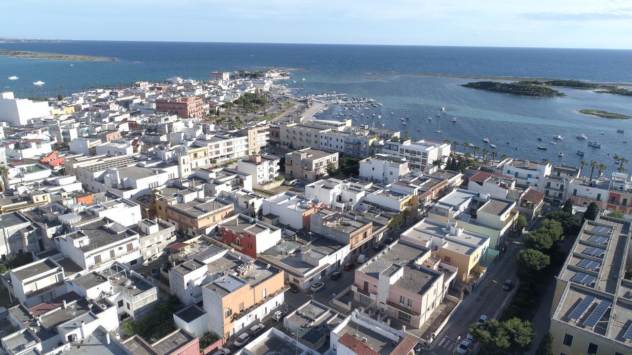 White Aurora Rooms Porto Cesareo Exterior photo